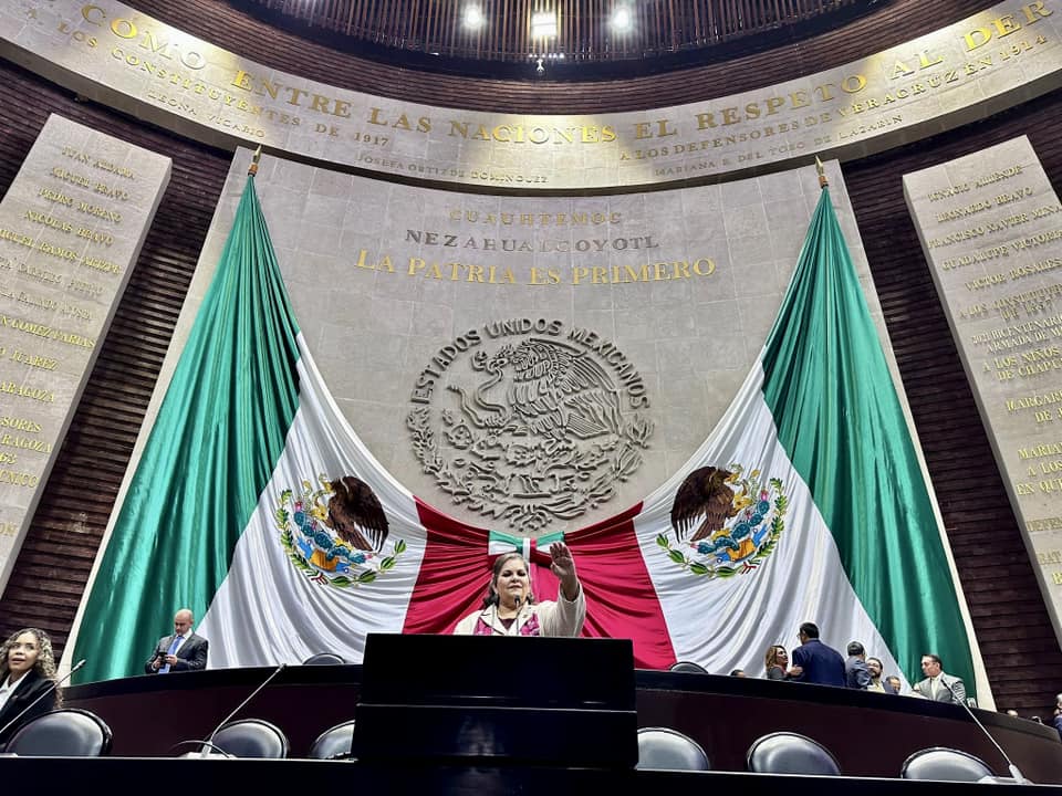 “Hoy es un día histórico para la democracia”, afirma Evangelina Moreno al tomar protesta como diputada federal