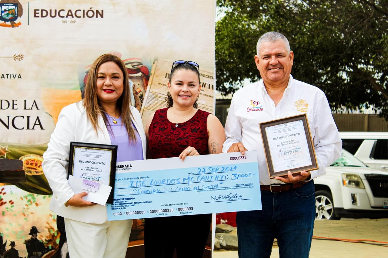 Gana Ilse Mc Carthy el Concurso del Canto al Sauzal de Rodríguez