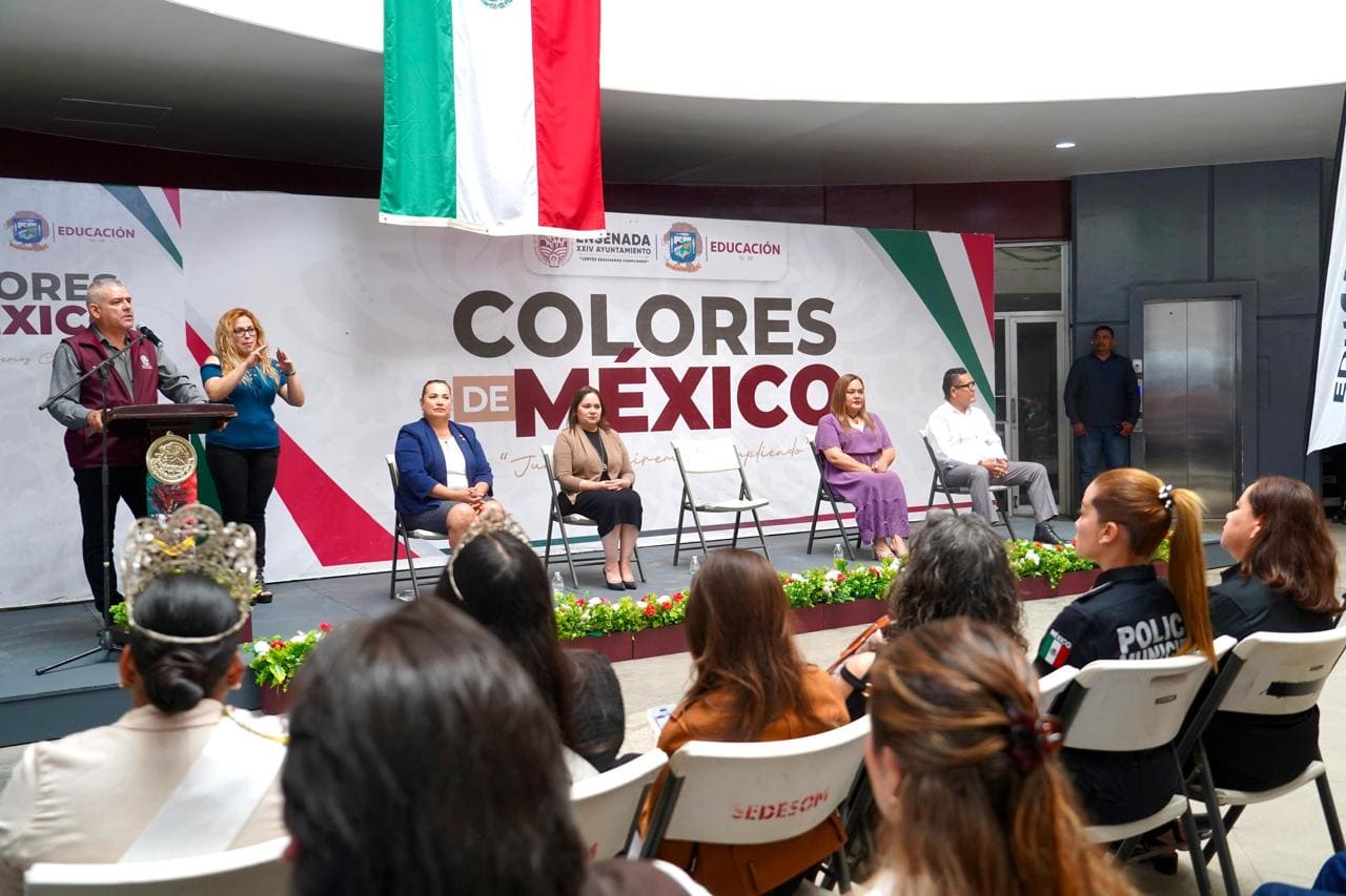 Reconoce Gobierno de Ensenada a participantes del desfile del 16 de septiembre