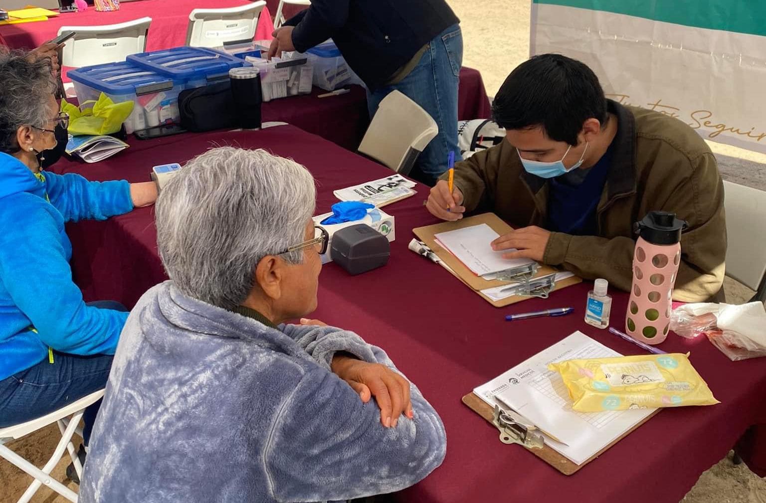 Trabaja Servicios Médicos programas preventivos en pro de la salud comunitaria