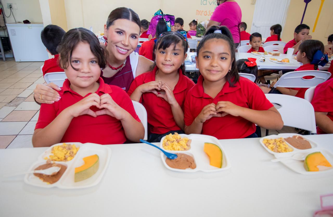 Gobernadora Marina del Pilar lleva Pancita llena Corazón contento a las niñas y niños de escuelas públicas