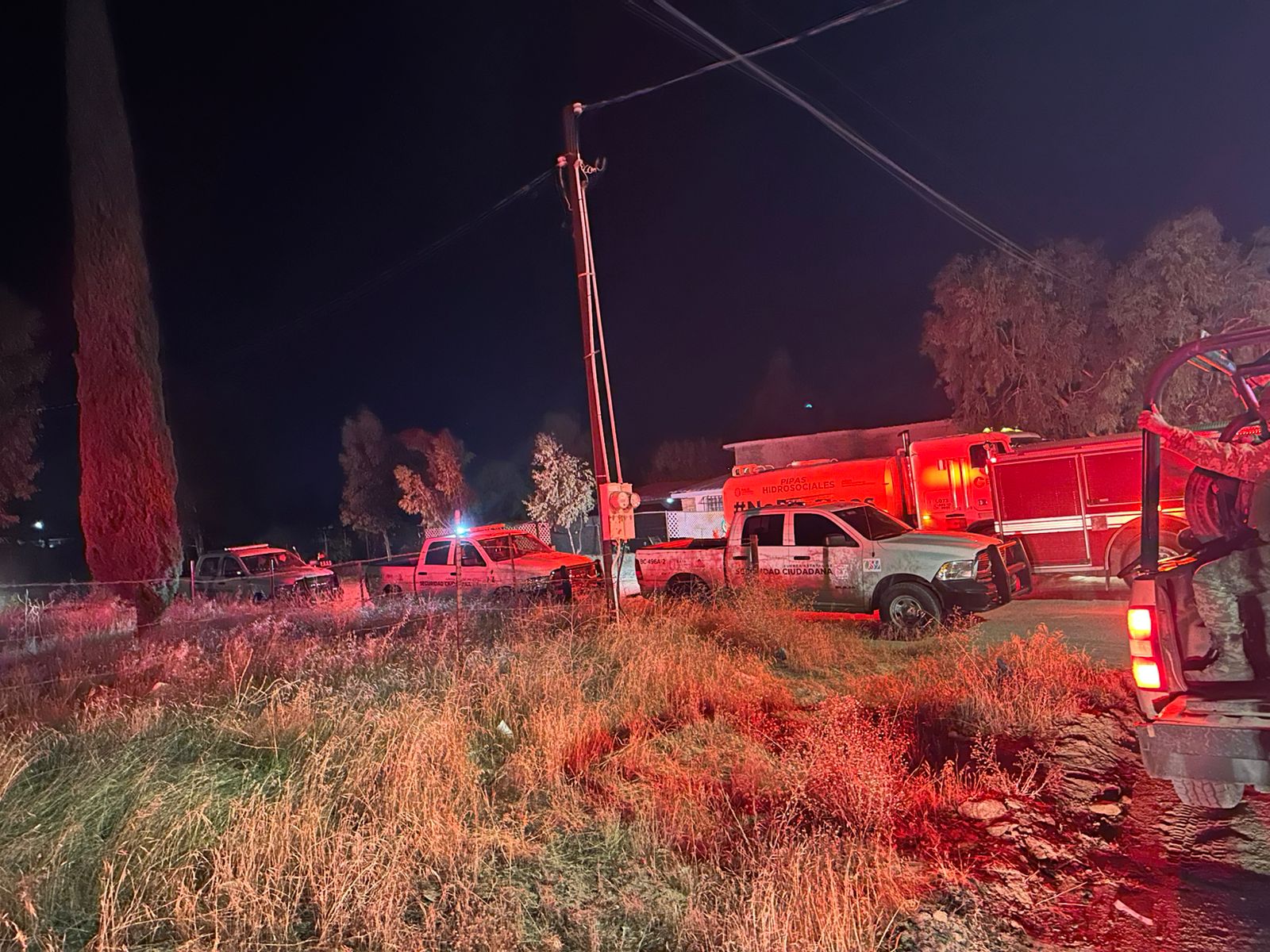 ATIENDEN POLICÍA MUNICIPAL Y BOMBEROS PRESUNTO ACTO DE VIOLENCIA EN DELEGACIÓN LUIS ECHEVERRÍA DE TECATE