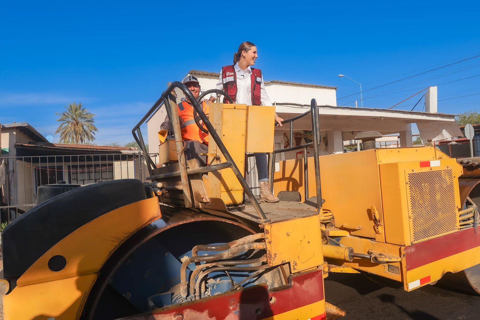 AVANZA GOBIERNO DE MARINA DEL PILAR EN REHABILITACIÓN DE VIALIDADES PARA MEJORAR LA CIRCULACIÓN EN EL ESTADO