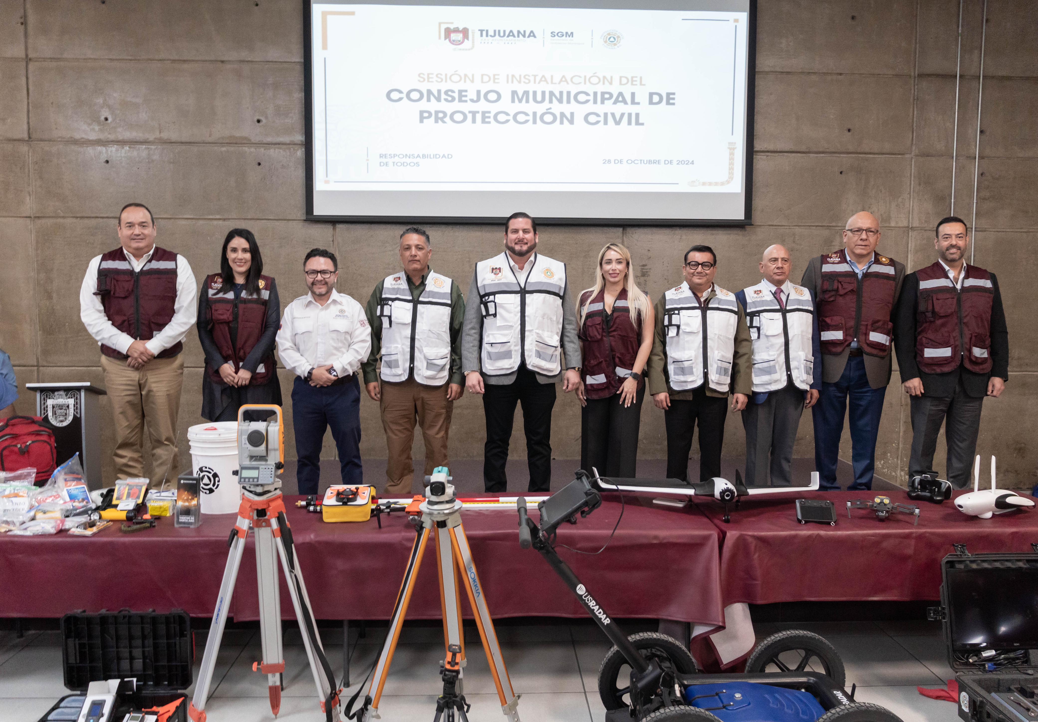 PONE EN MARCHA ALCALDE DE TIJUANA, ISMAEL BURGUEÑO EL CONSEJO MUNICIPAL DE PROTECCIÓN CIVIL