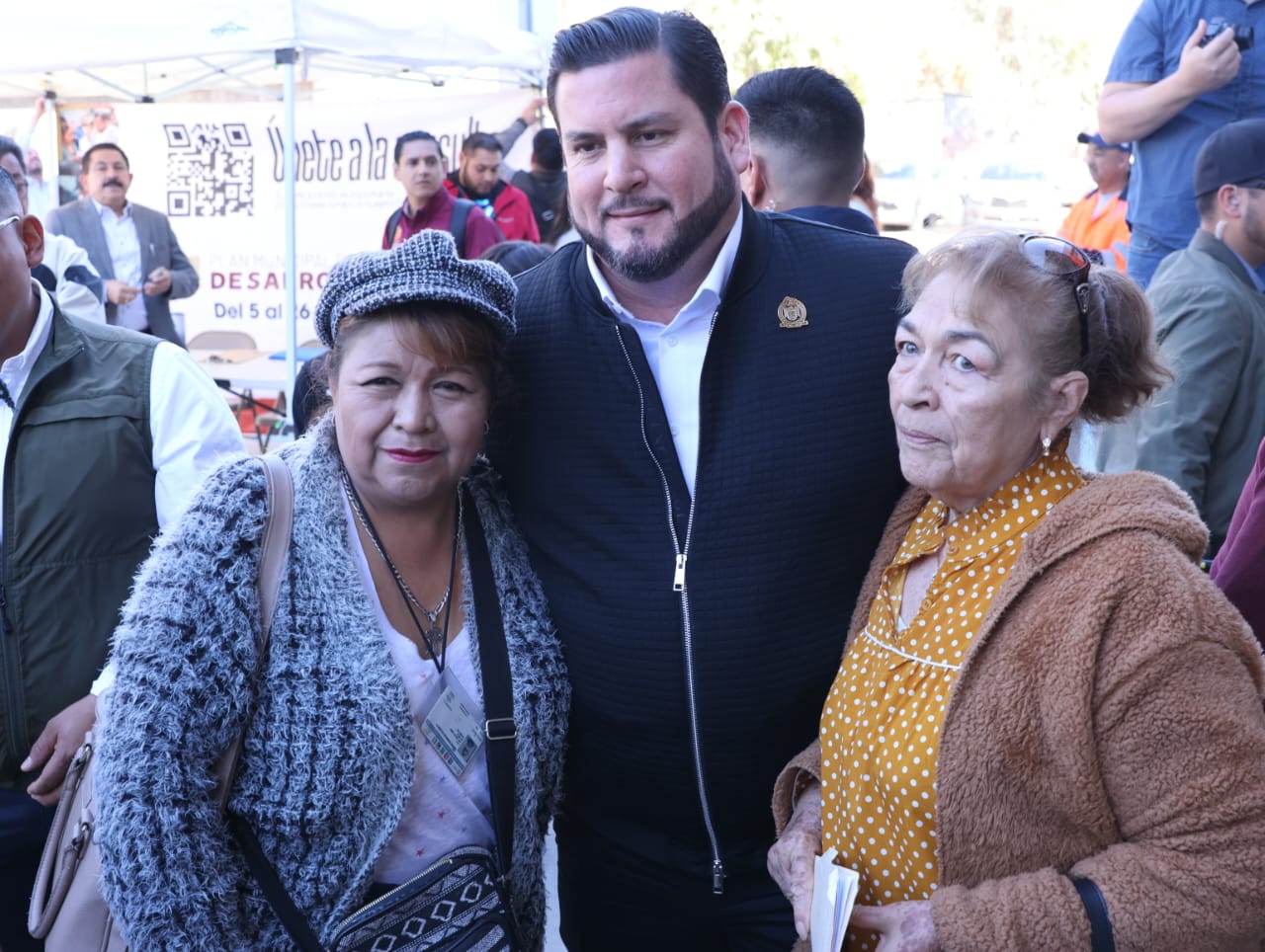 Brindar solución inmediata a las necesidades de la ciudadanía, es uno de los objetivos del alcalde Ismael Burgueño en el miércoles de delegación