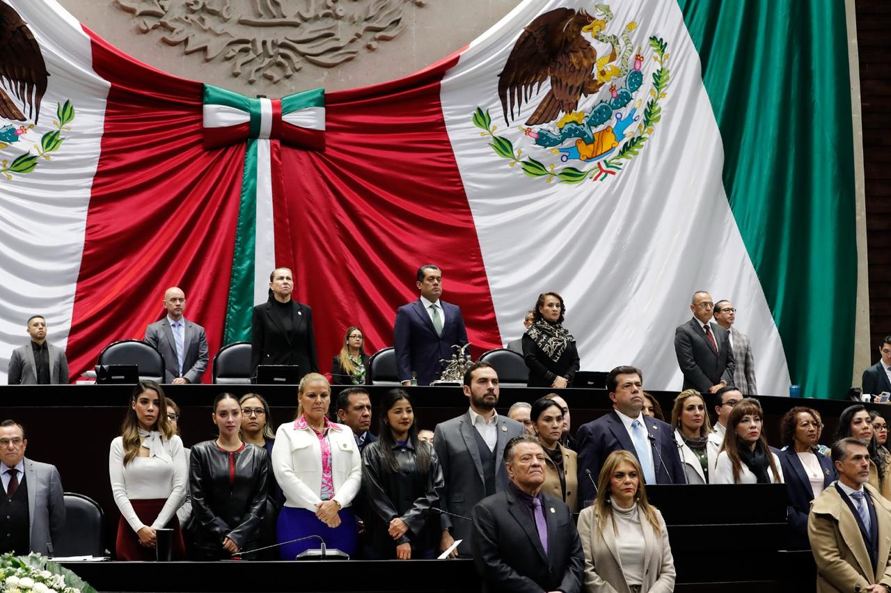 Cámara de Diputados guardó minuto de silencio en memoria del diputado federal Benito Aguas Atlahua (PVEM)