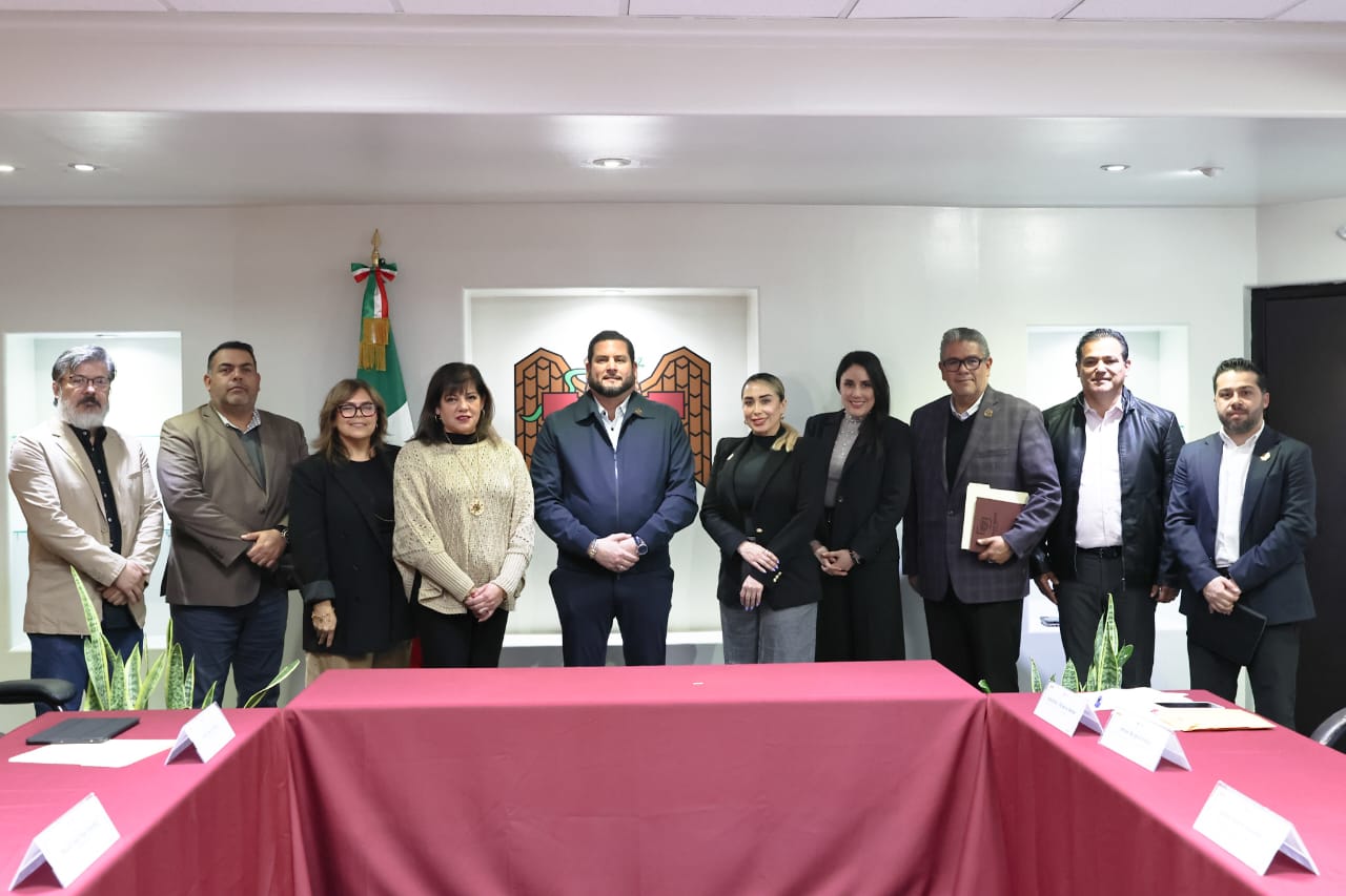 ENCABEZA PRESIDENTE MUNICIPAL ISMAEL BURGUEÑO INSTALACIÓN DE LA COMISIÓN DE AVALÚOS DE BIENES DEL MUNICIPIO DE TIJUANA